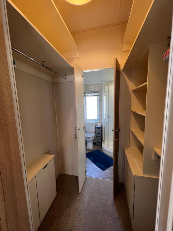 Lodge Caravan On Holiday Park Chichester Exterior foto